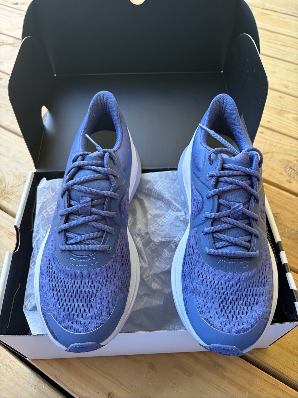 New in box lululemon size 7 Lightweight Athletic Sneakers in Blue